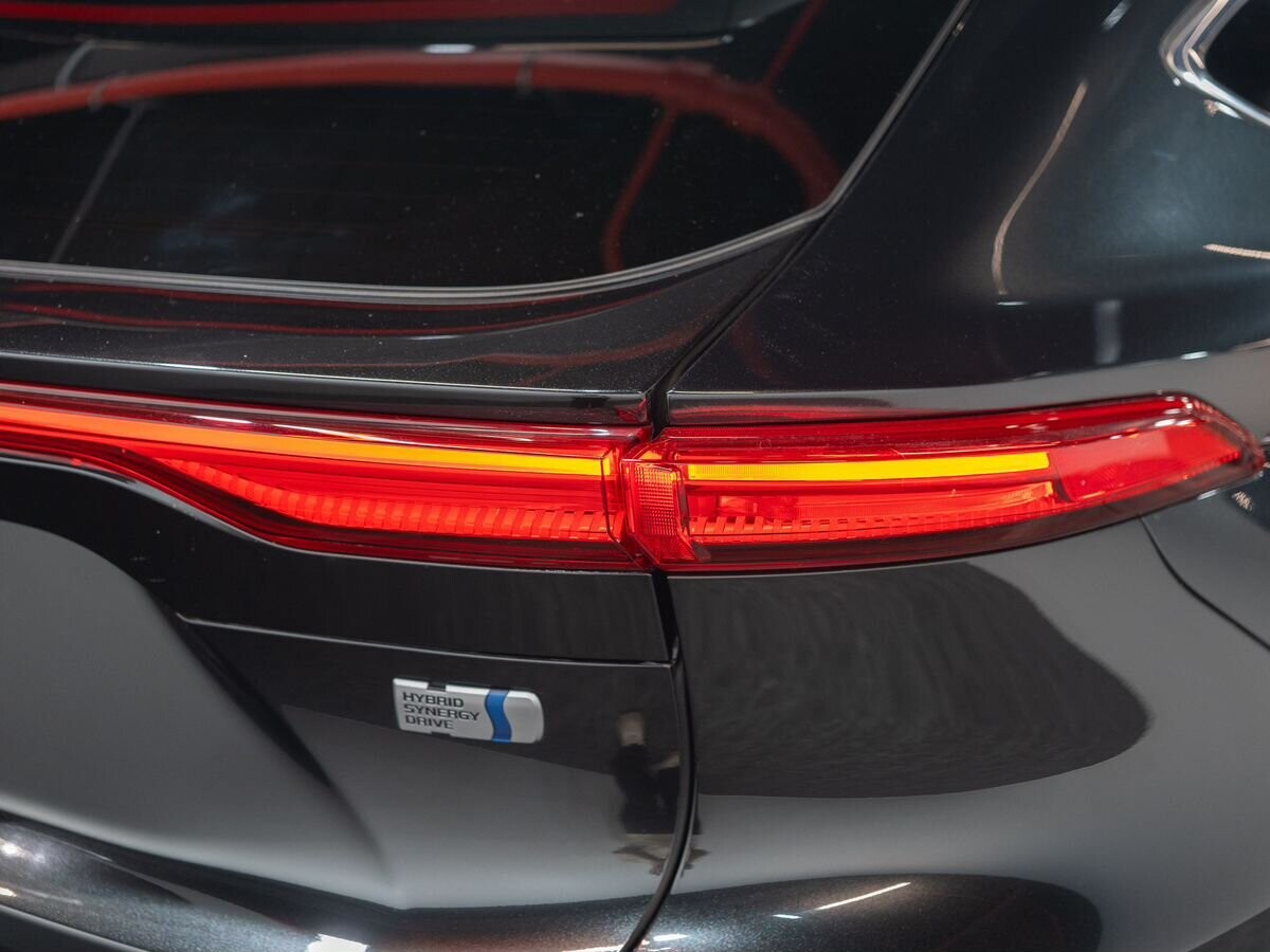 Toyota Harrier 2021 - фото автомобиля