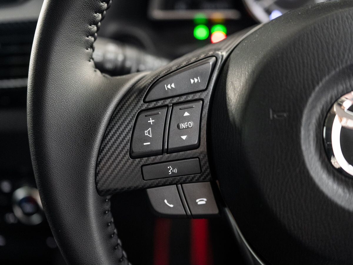 Mazda Axela 2014 - фото автомобиля