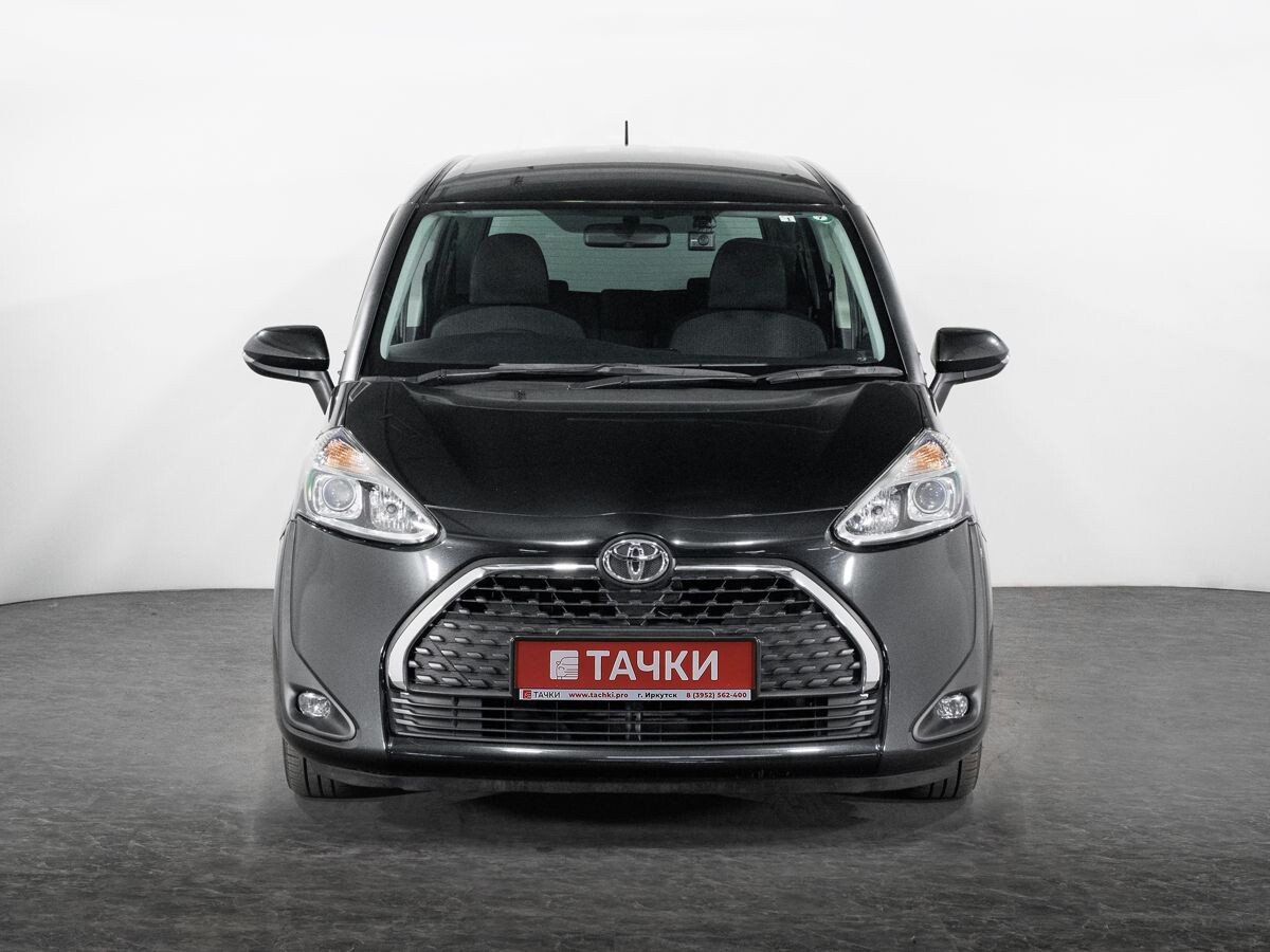 Toyota Sienta 2021 - фото автомобиля