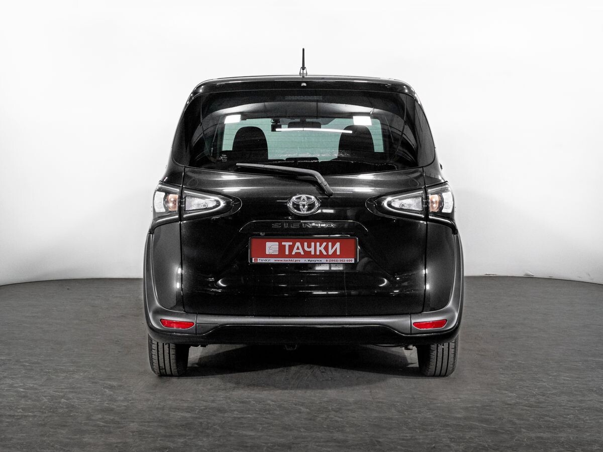 Toyota Sienta 2021 - фото автомобиля