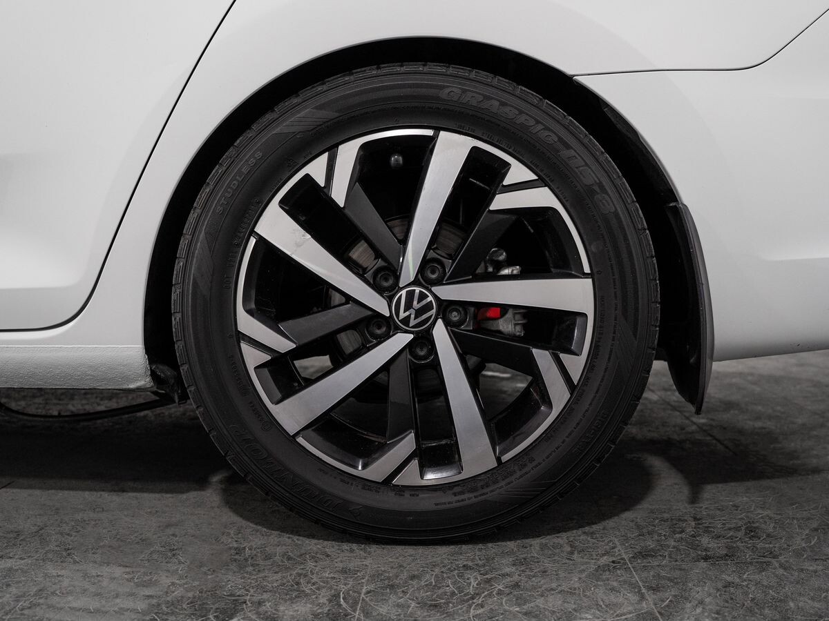 Volkswagen Polo 2021 - фото автомобиля