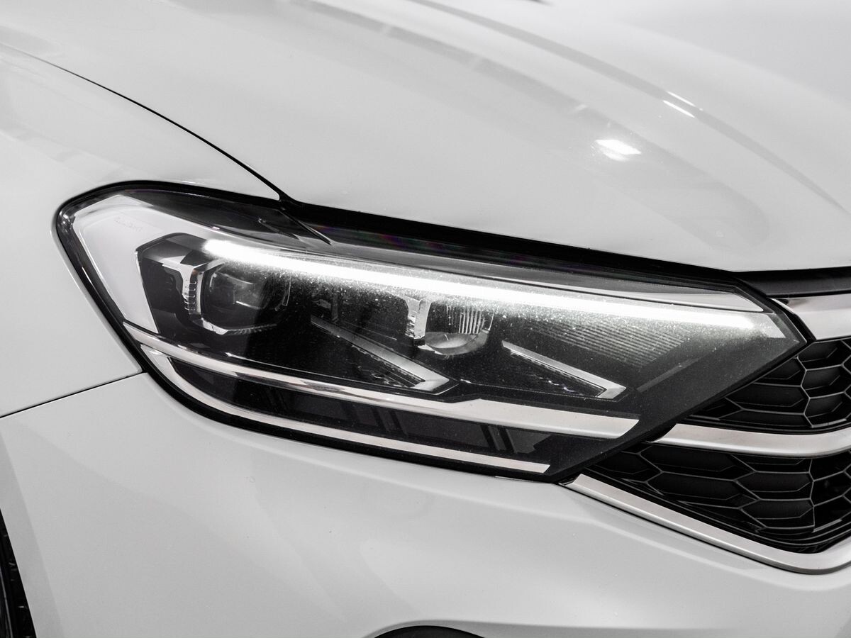 Volkswagen Polo 2021 - фото автомобиля