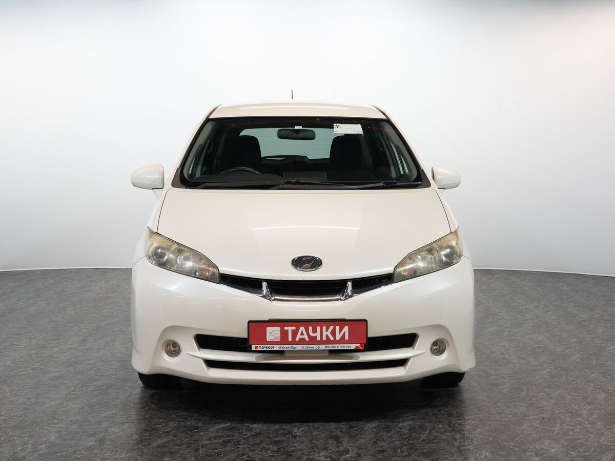 Toyota Wish 2010 - фото автомобиля