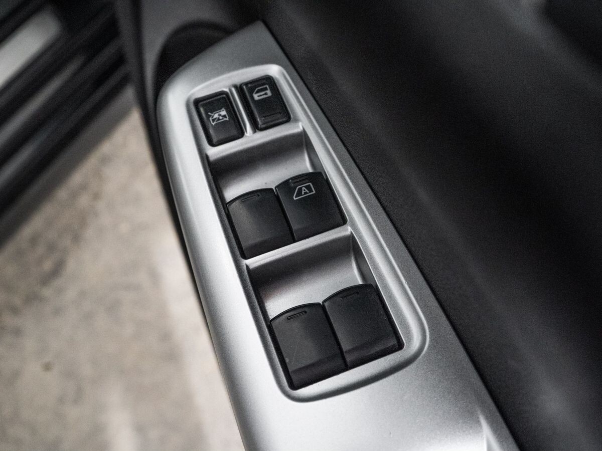 Subaru Impreza XV 2010 - фото автомобиля