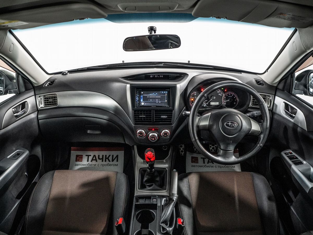 Subaru Impreza XV 2010 - фото автомобиля