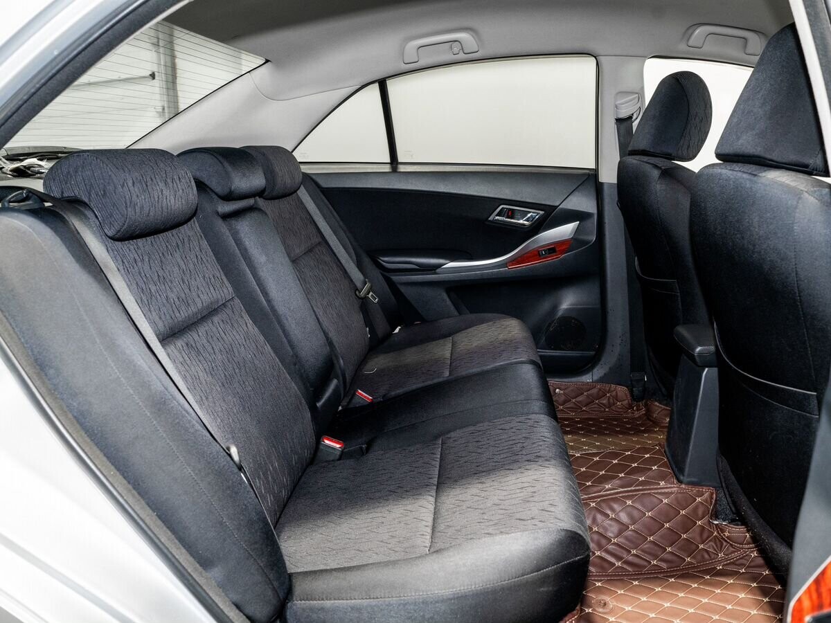 Toyota Allion 2012 - фото автомобиля