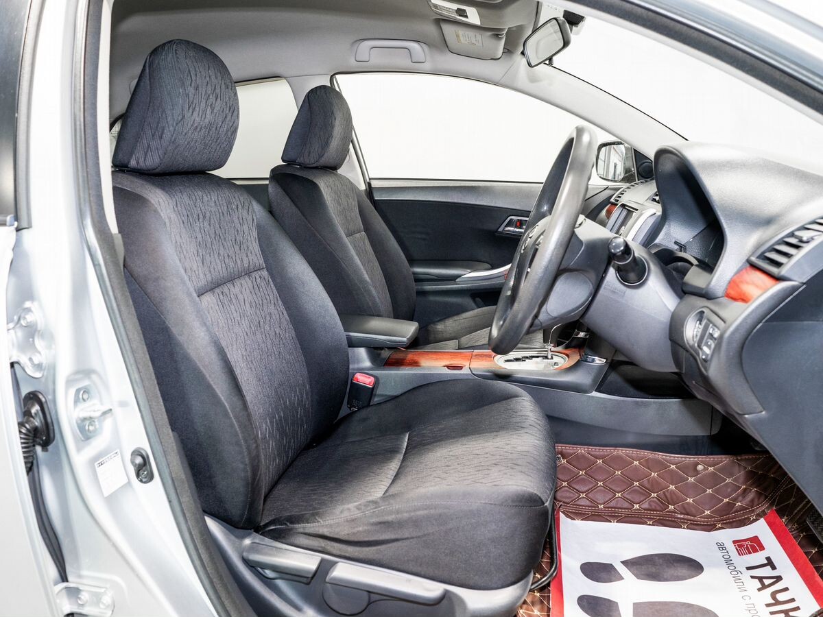 Toyota Allion 2012 - фото автомобиля