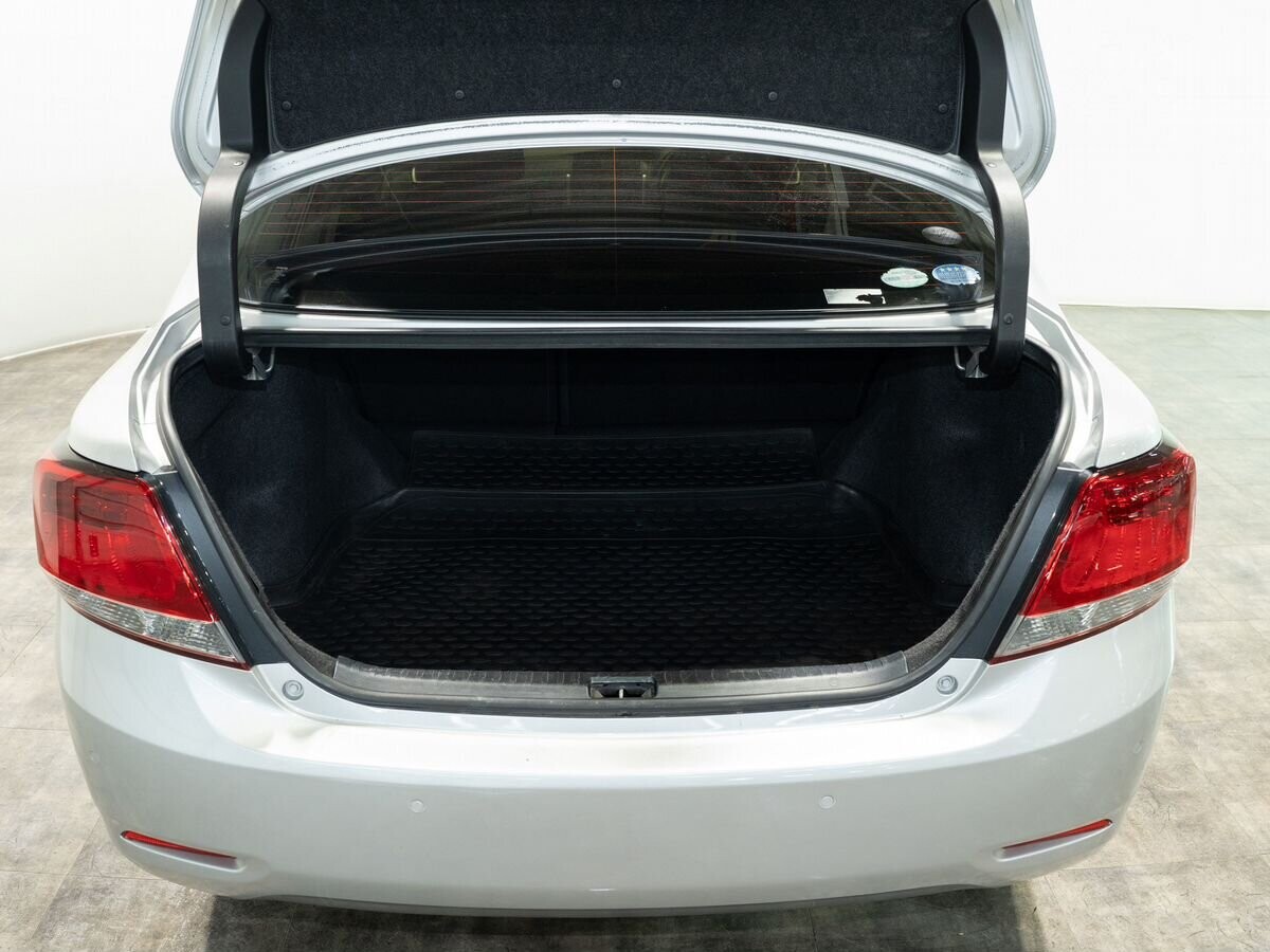 Toyota Allion 2016 - фото автомобиля