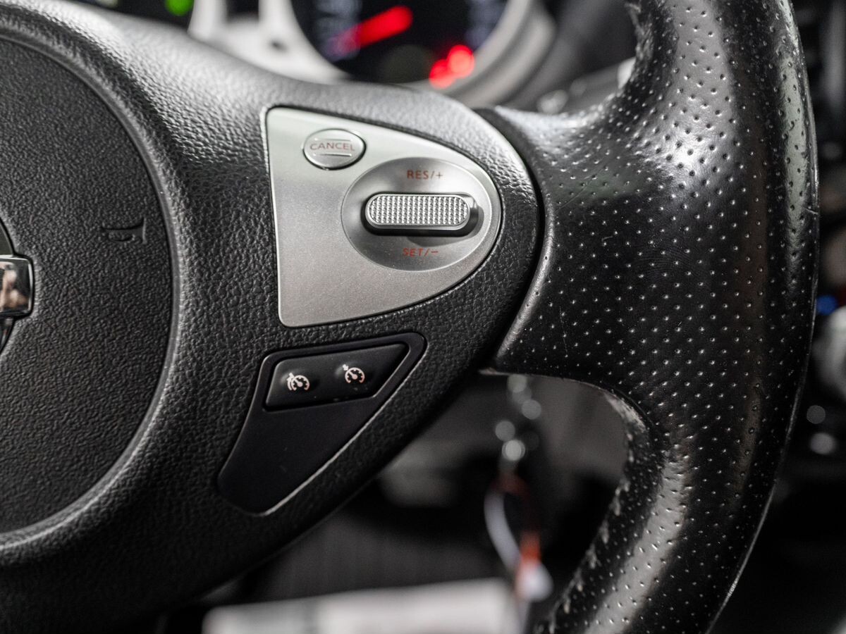 Nissan Juke 2013 - фото автомобиля