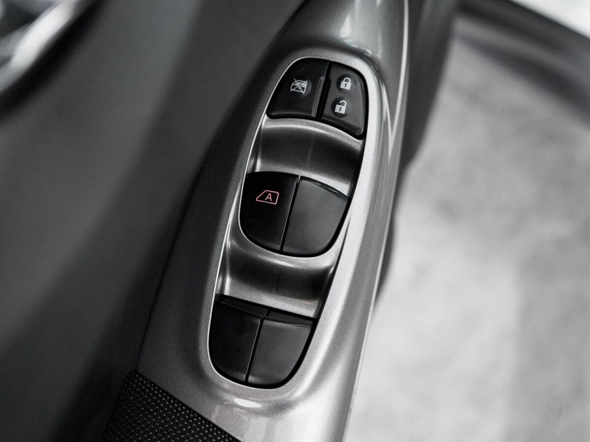 Nissan Juke 2013 - фото автомобиля