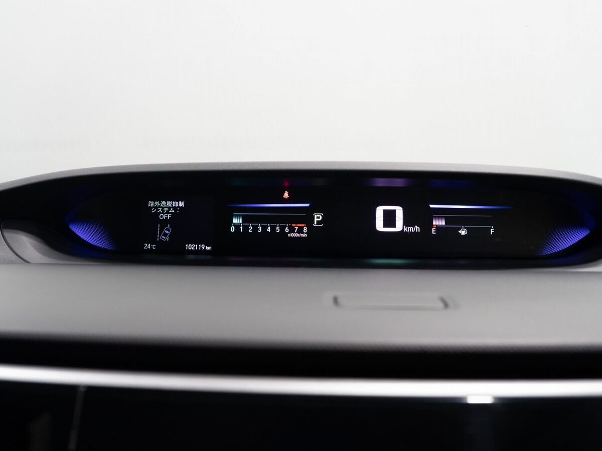 Honda Stepwgn 2015 - фото автомобиля