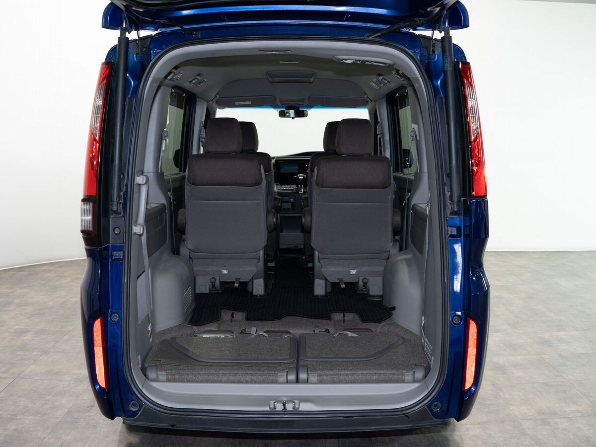 Honda Stepwgn 2015 - фото автомобиля