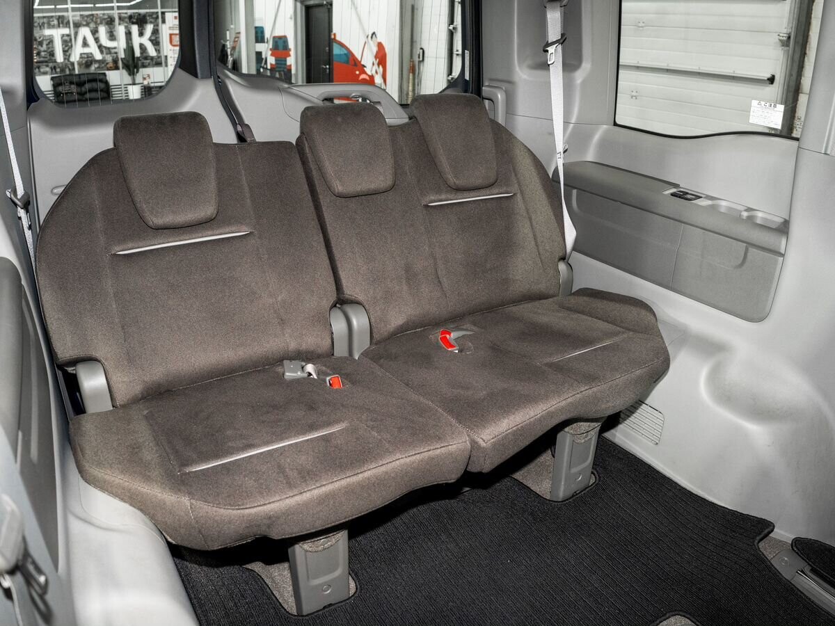 Honda Stepwgn 2015 - фото автомобиля