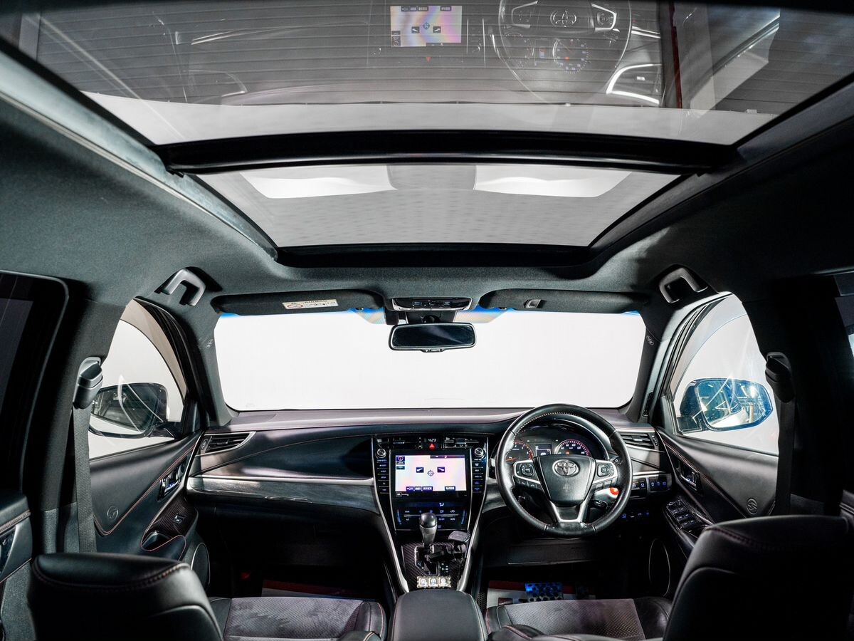 Toyota Harrier 2018 - фото автомобиля