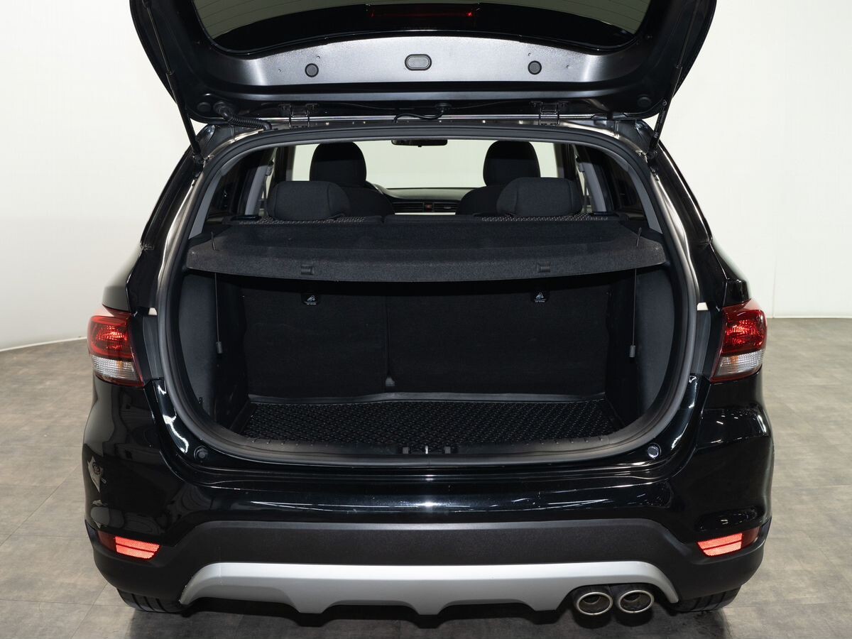 Kia Rio X (X-Line) 2019 - фото автомобиля