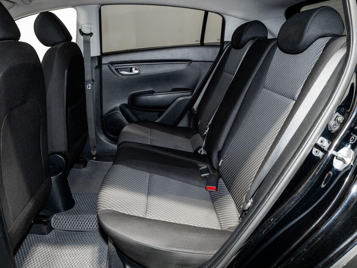 Kia Rio X (X-Line) 2019 - фото автомобиля