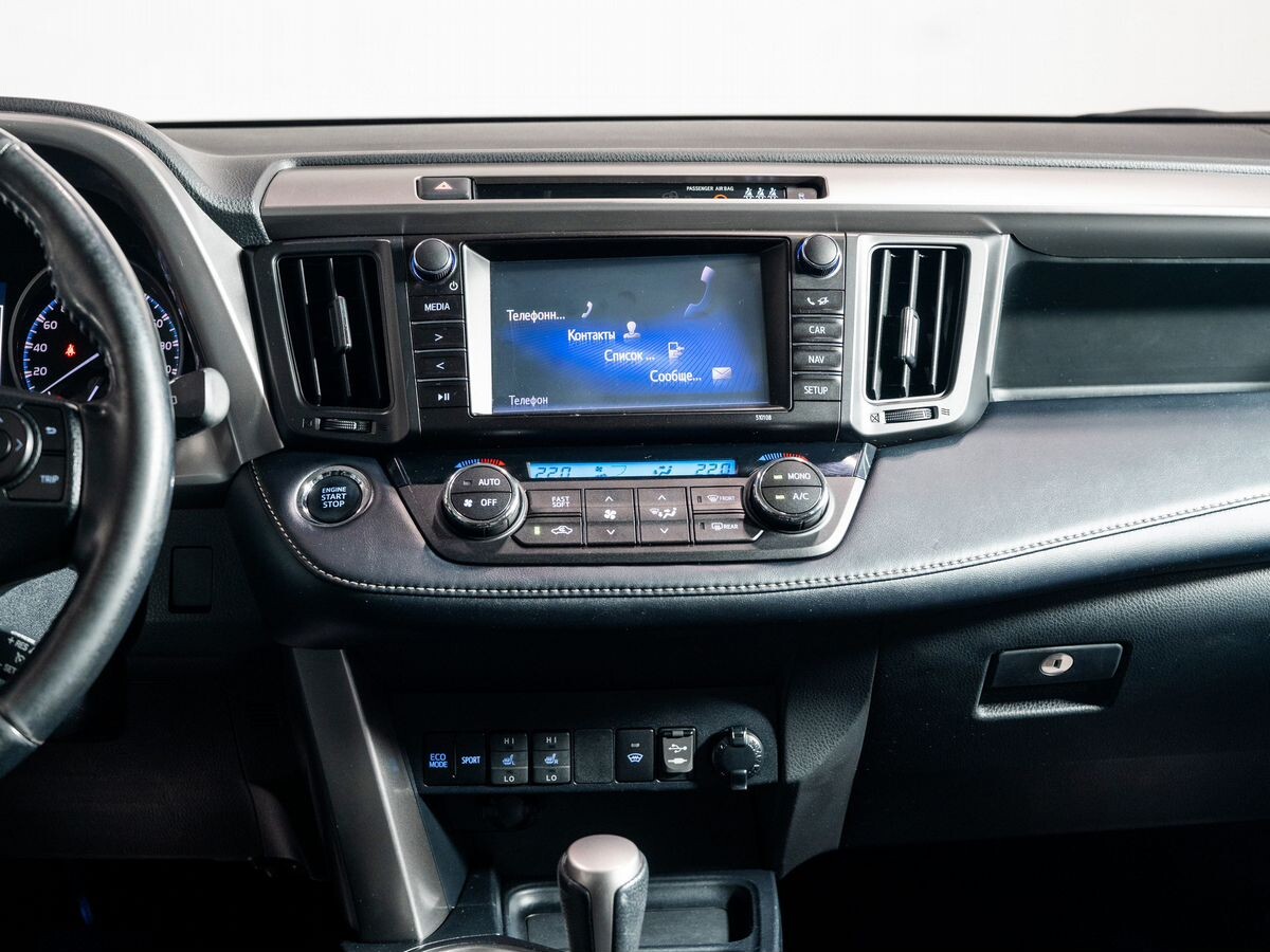 Toyota RAV4 2018 - фото автомобиля