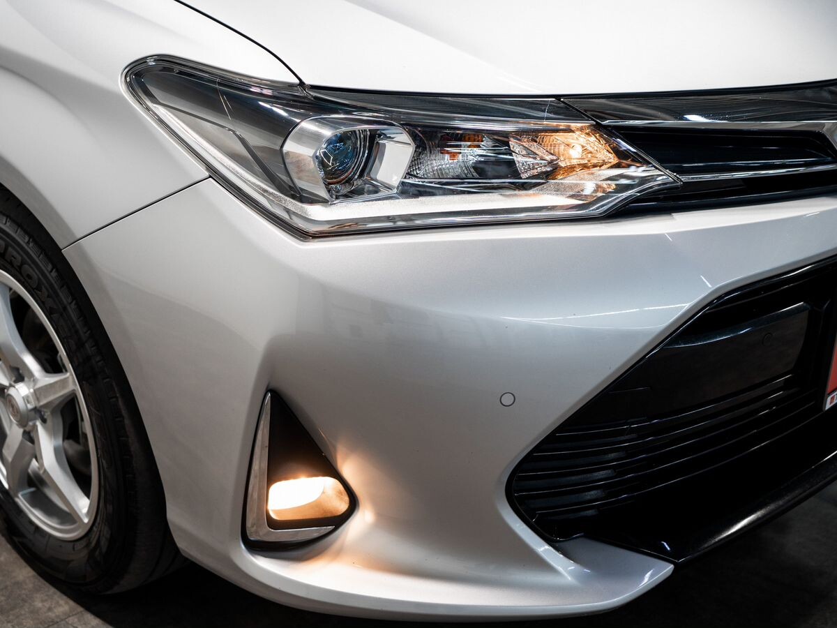 Toyota Corolla Fielder 2017 - фото автомобиля