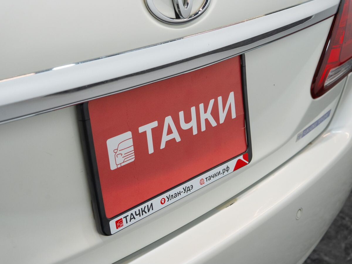 Toyota Premio 2017 - фото автомобиля