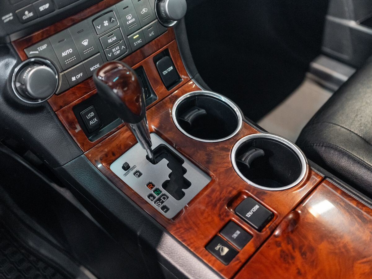 Toyota Highlander 2011 - фото автомобиля