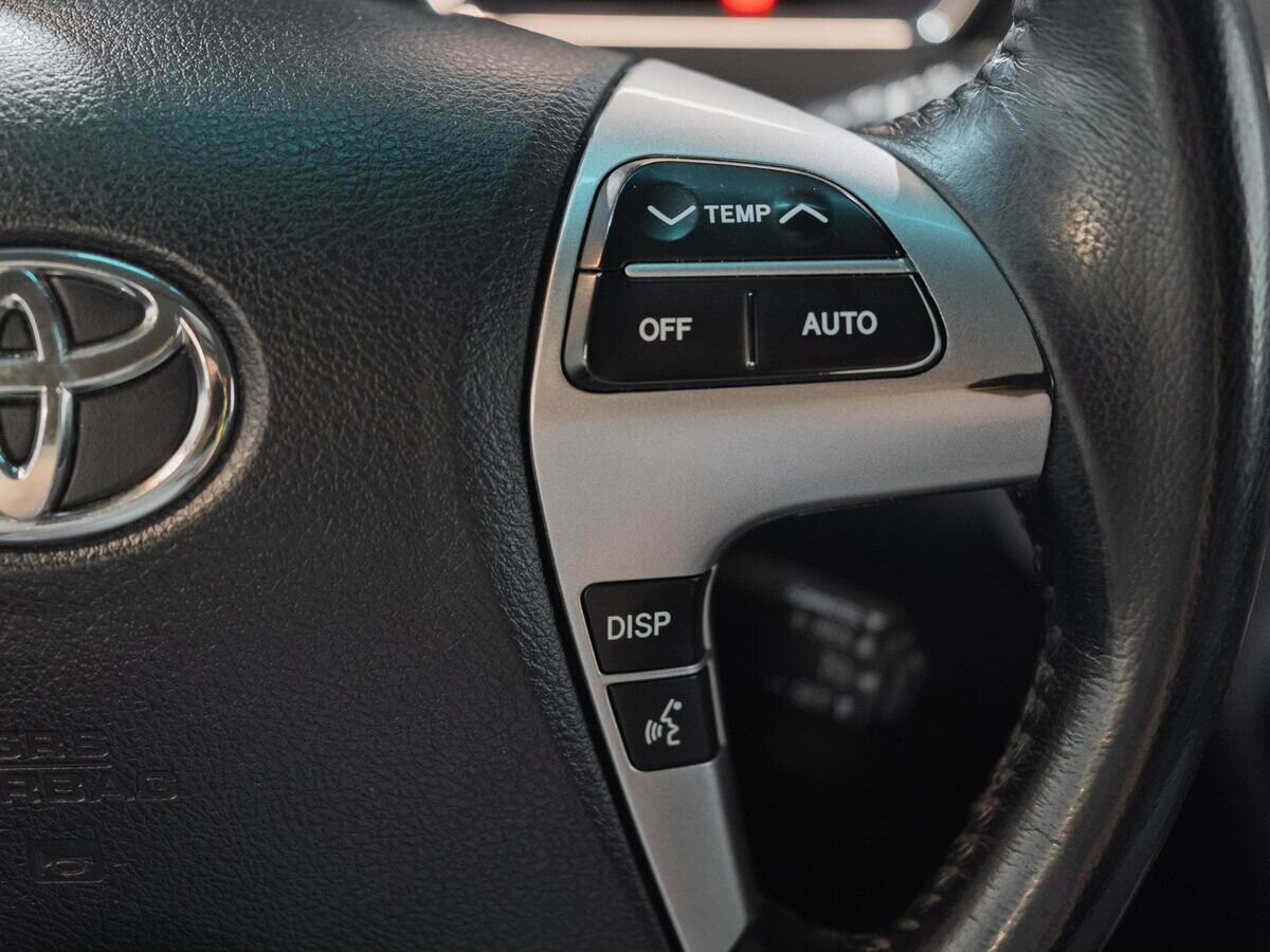 Toyota Highlander 2011 - фото автомобиля
