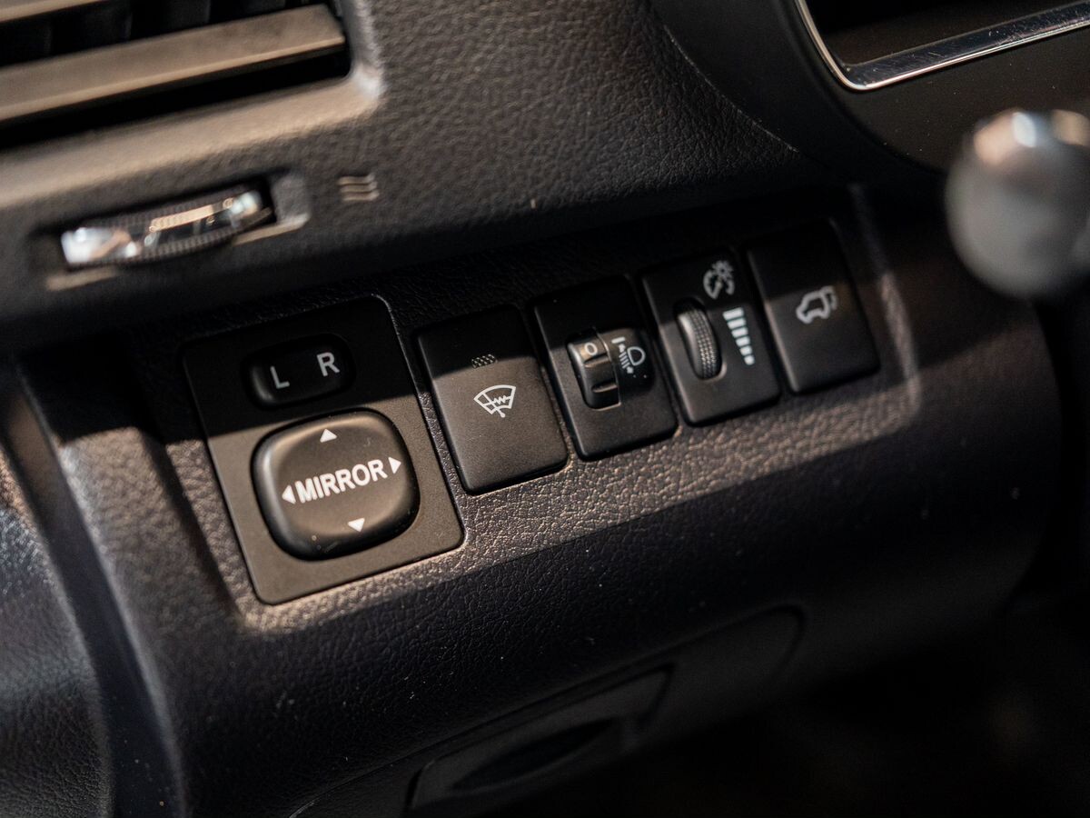 Toyota Highlander 2011 - фото автомобиля