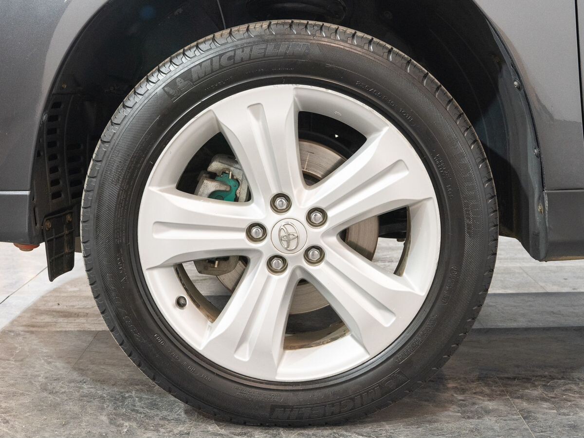 Toyota Highlander 2011 - фото автомобиля