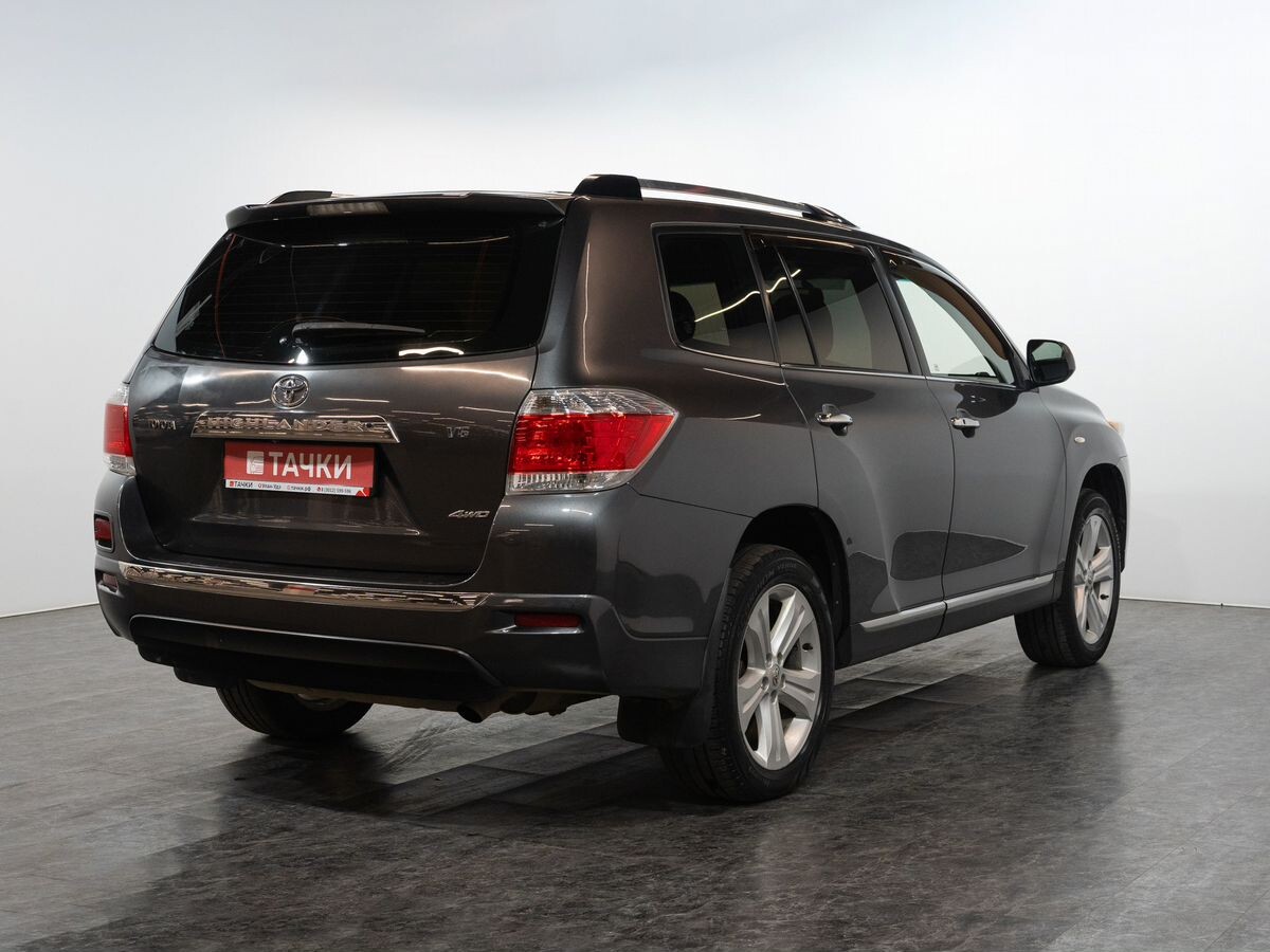 Toyota Highlander 2011 - фото автомобиля