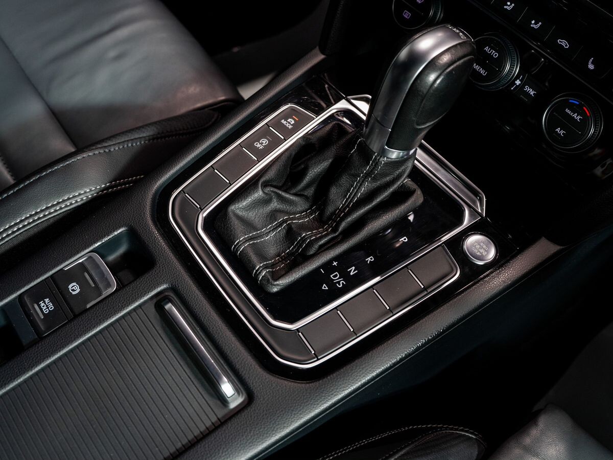 Volkswagen Passat 2015 - фото автомобиля