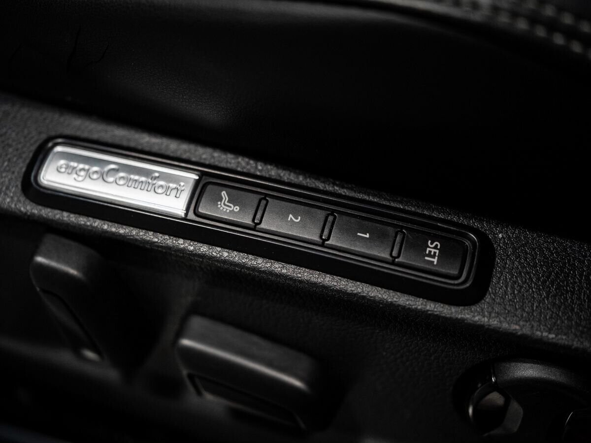 Volkswagen Passat 2015 - фото автомобиля