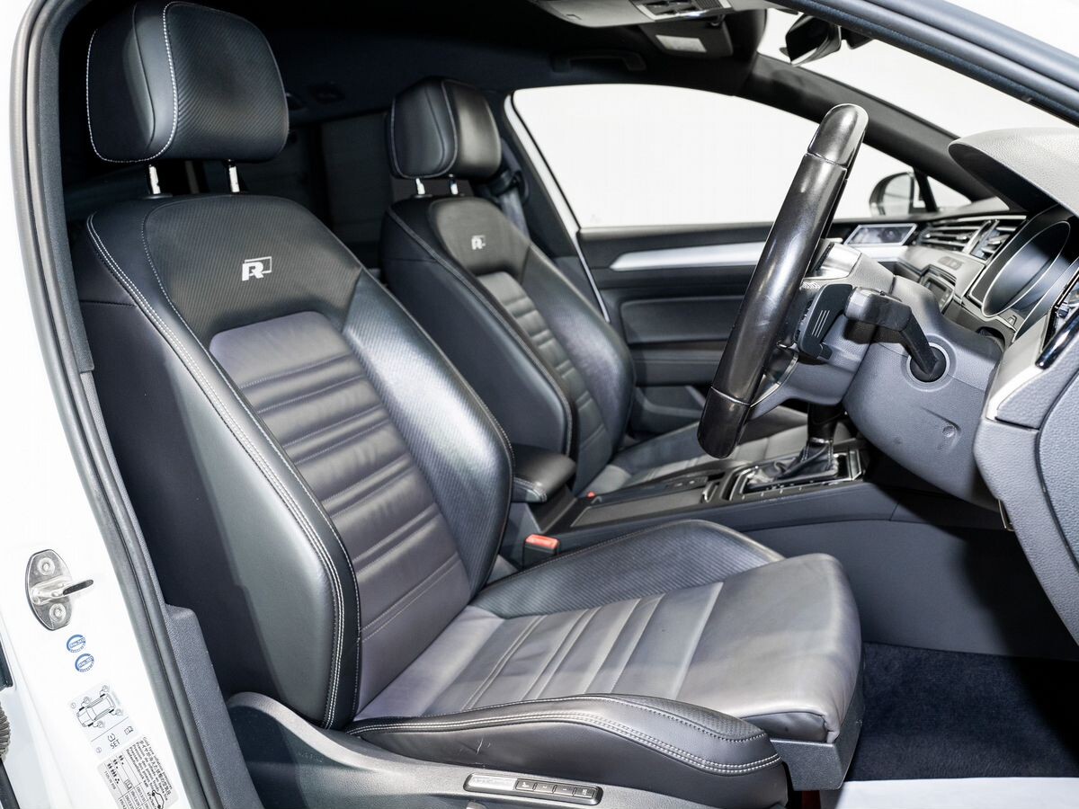 Volkswagen Passat 2015 - фото автомобиля