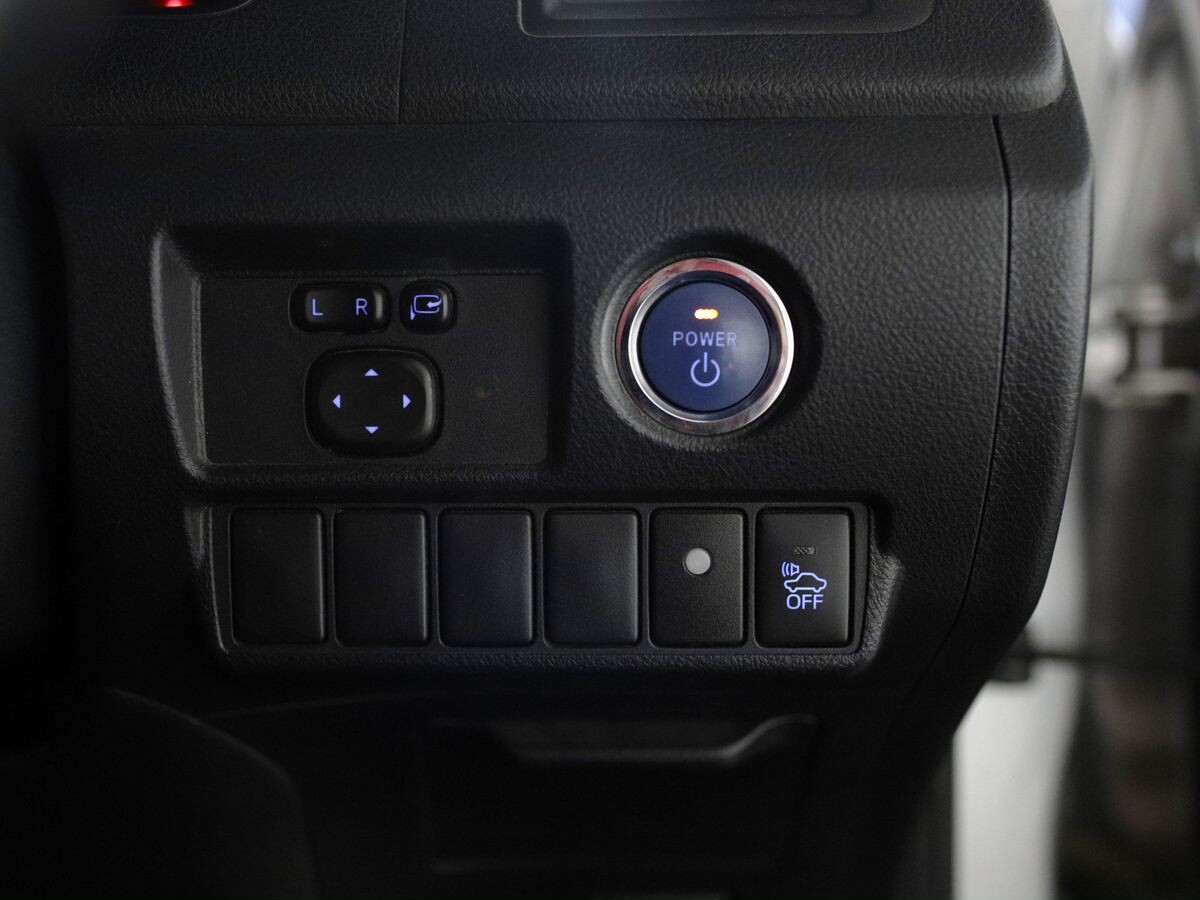 Toyota Sai 2016 - фото автомобиля