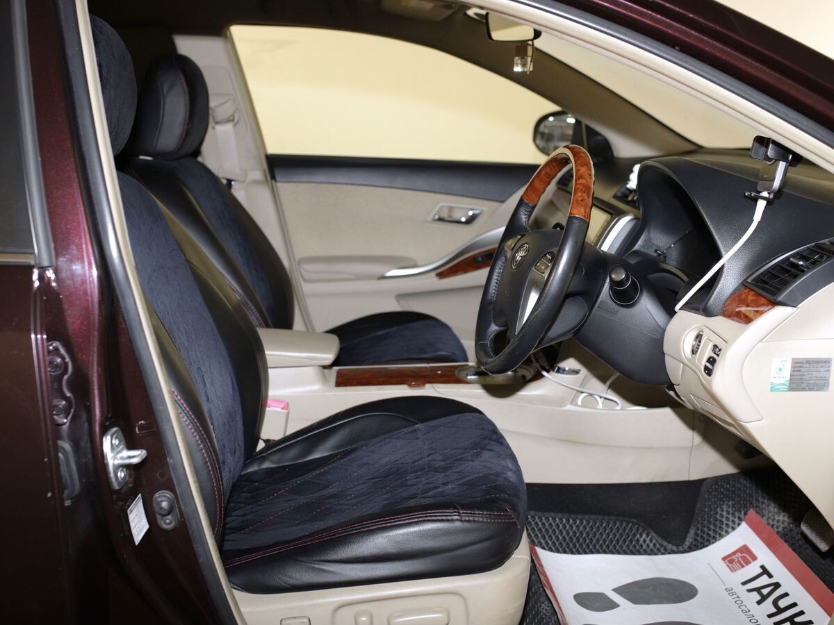 Toyota Premio 2015 - фото автомобиля