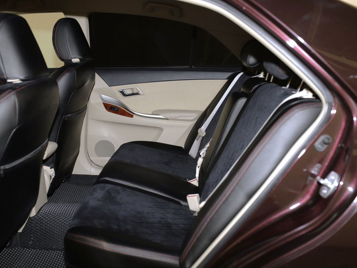 Toyota Premio 2015 - фото автомобиля
