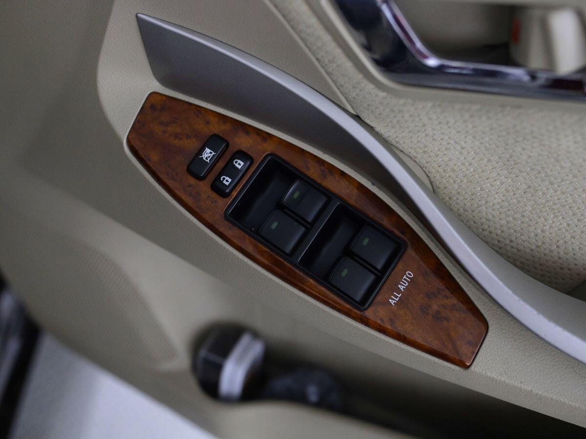 Toyota Premio 2015 - фото автомобиля