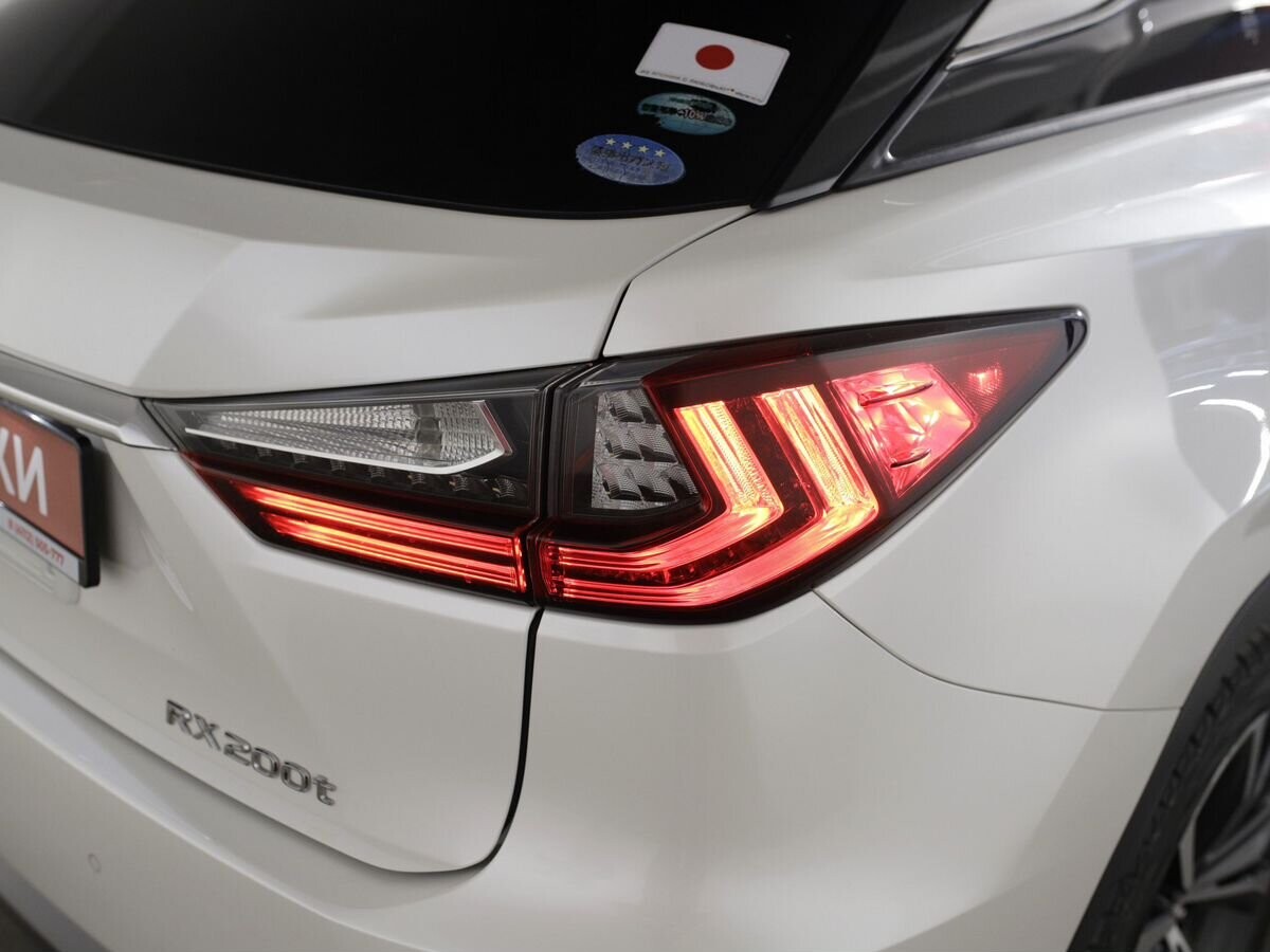 Lexus RX200t 2016 - фото автомобиля