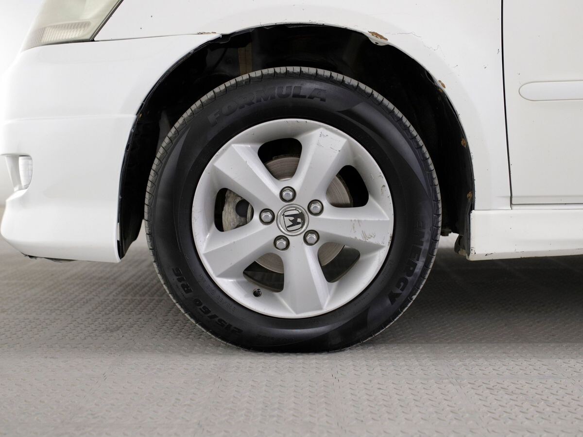 Toyota Ipsum 2002 - фото автомобиля