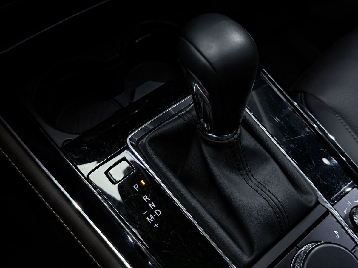 Mazda CX-30 2023 - фото автомобиля