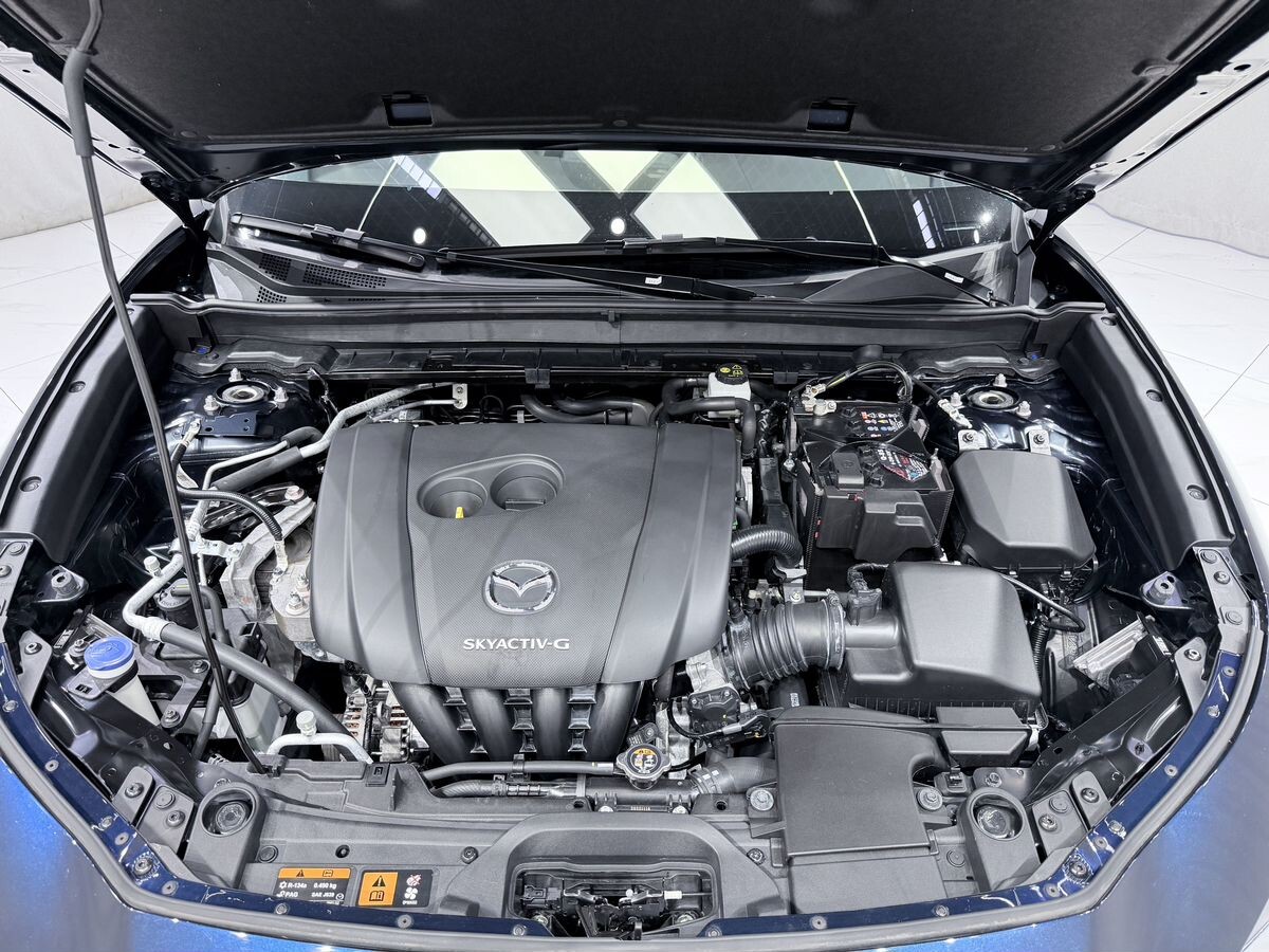 Mazda CX-30 2023 - фото автомобиля