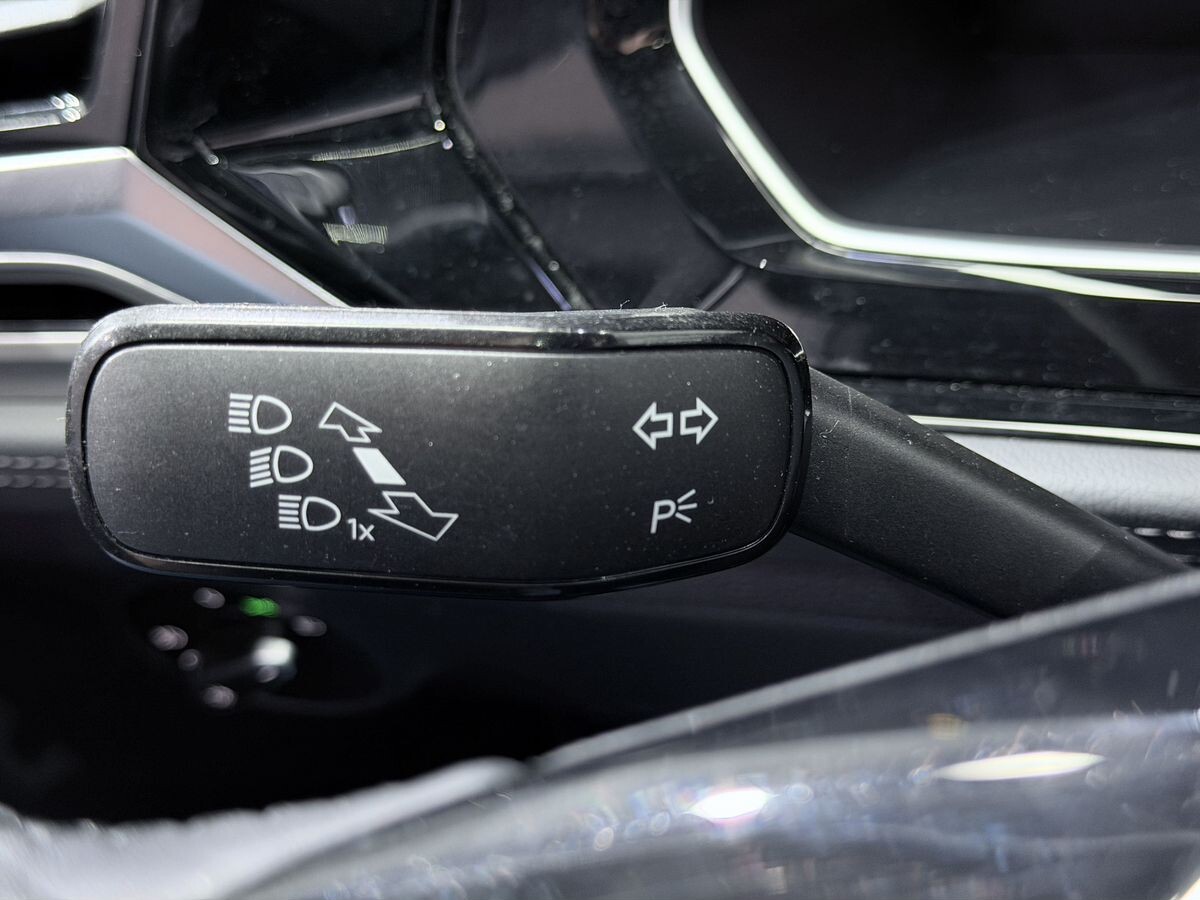 Volkswagen Sagitar L 2021 - фото автомобиля
