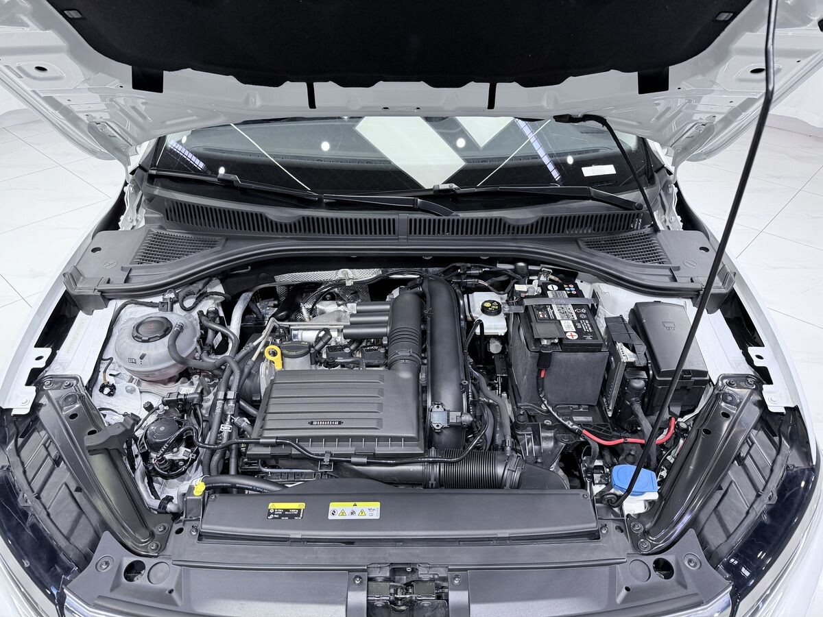 Volkswagen Sagitar L 2021 - фото автомобиля