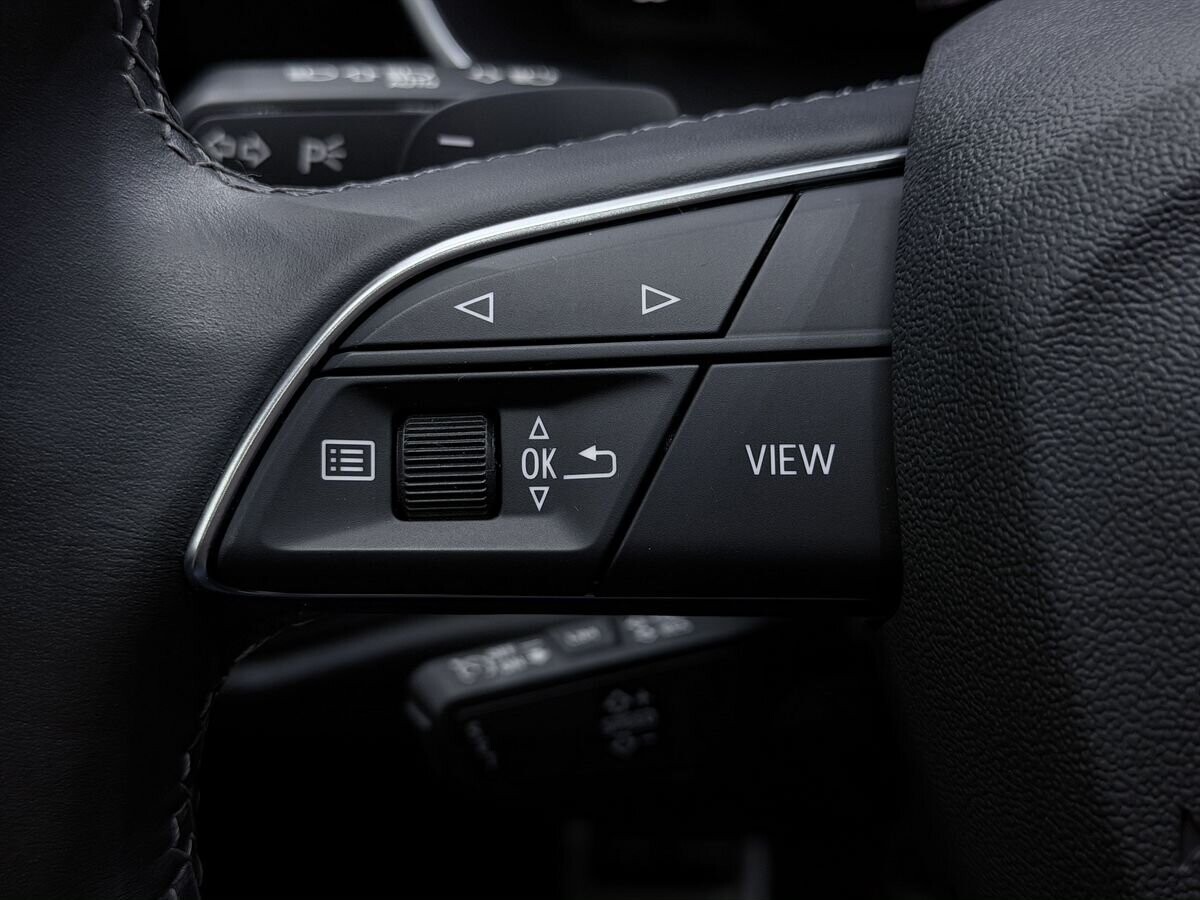 Audi Q3 2023 - фото автомобиля