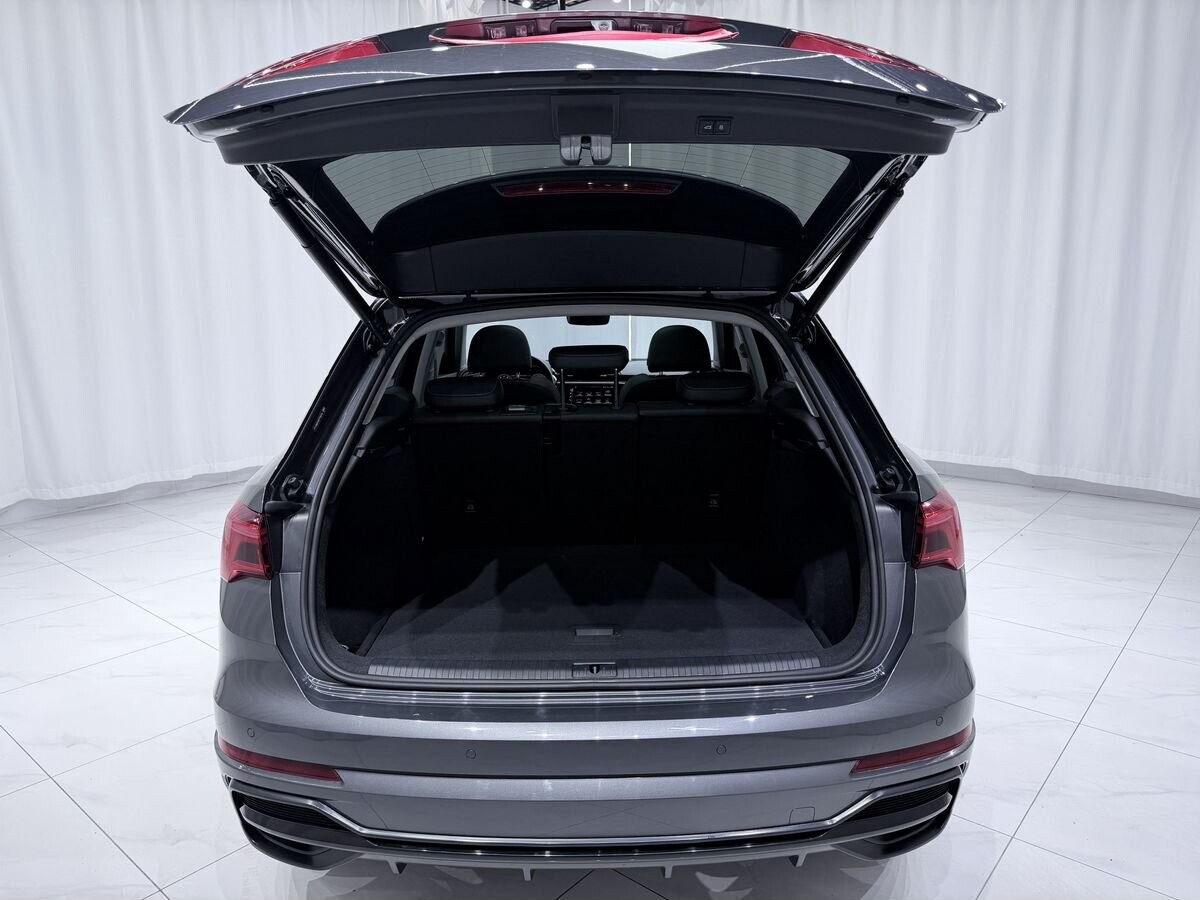 Audi Q3 2023 - фото автомобиля