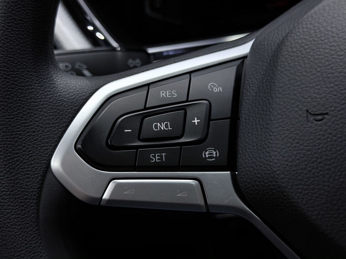 Volkswagen Tacqua 2021 - фото автомобиля