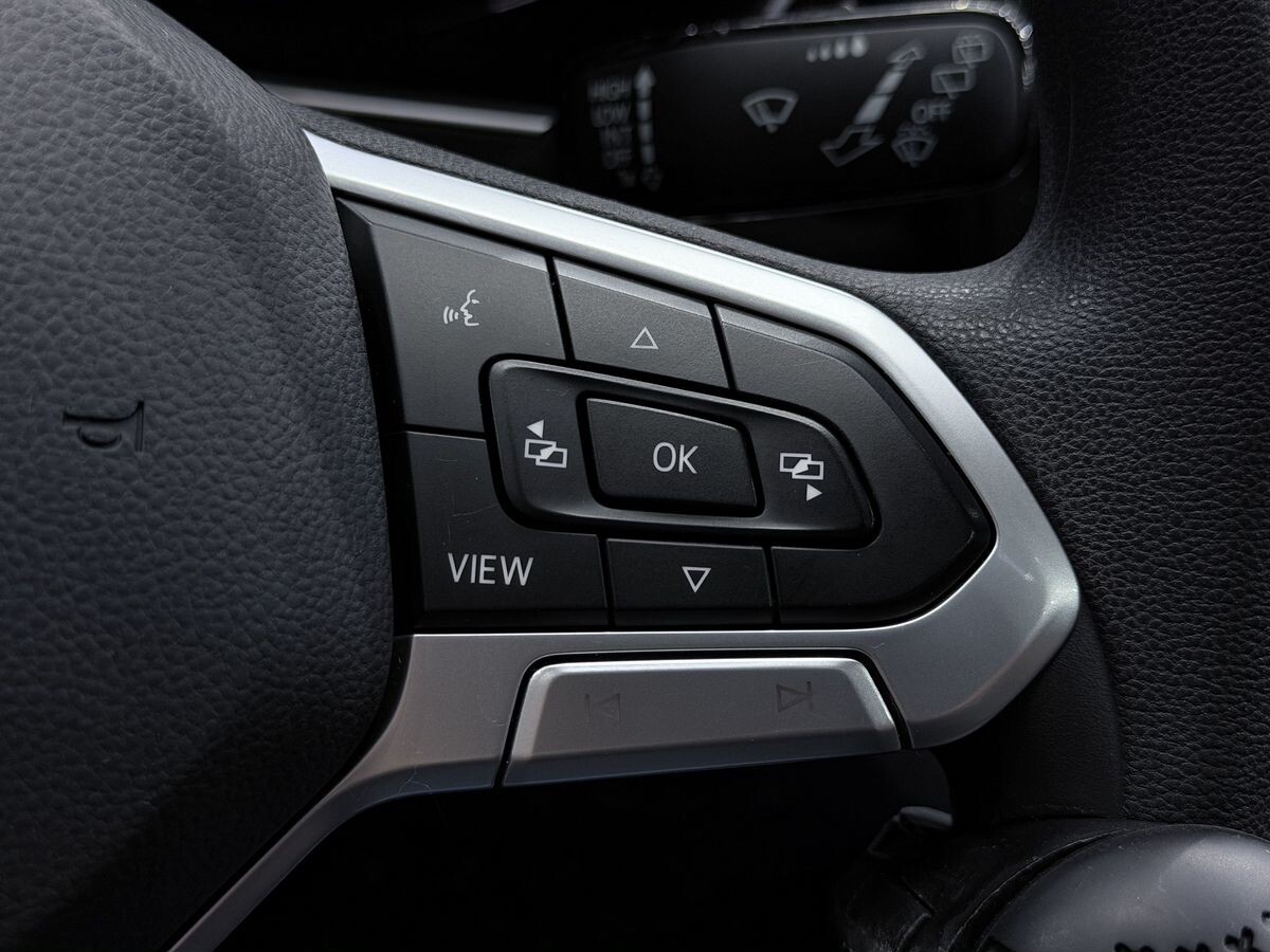 Volkswagen Tacqua 2021 - фото автомобиля