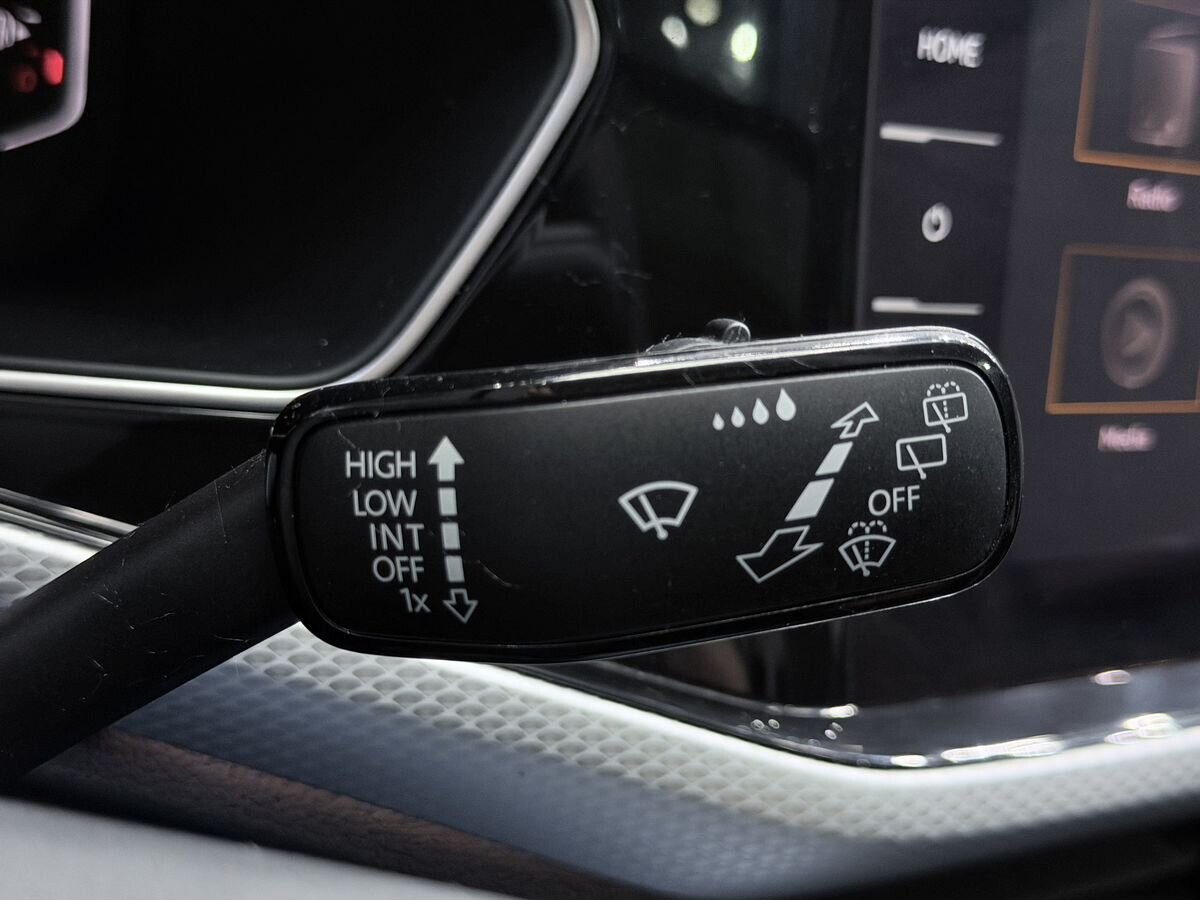 Volkswagen Tacqua 2021 - фото автомобиля