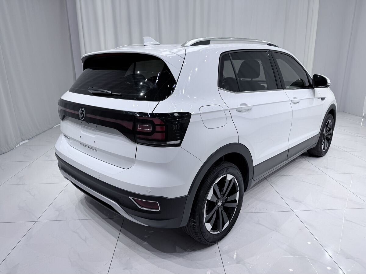 Volkswagen Tacqua 2021 - фото автомобиля