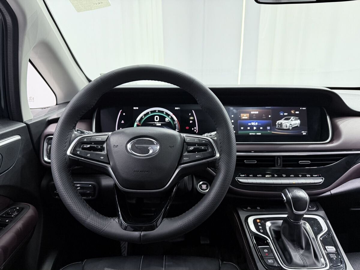 GAC Trumpchi M6 Pro 2022 - фото автомобиля