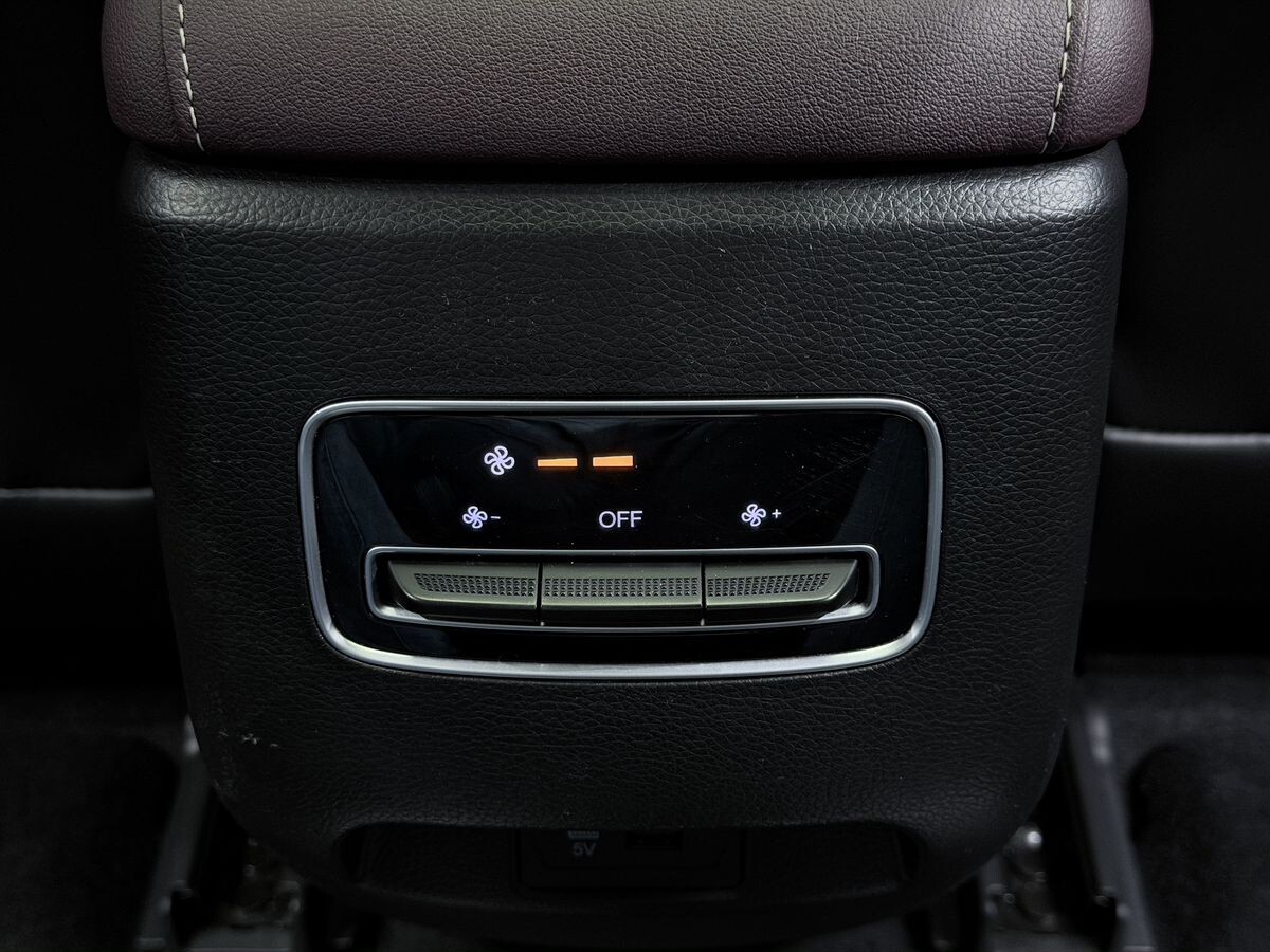 GAC Trumpchi M6 Pro 2022 - фото автомобиля