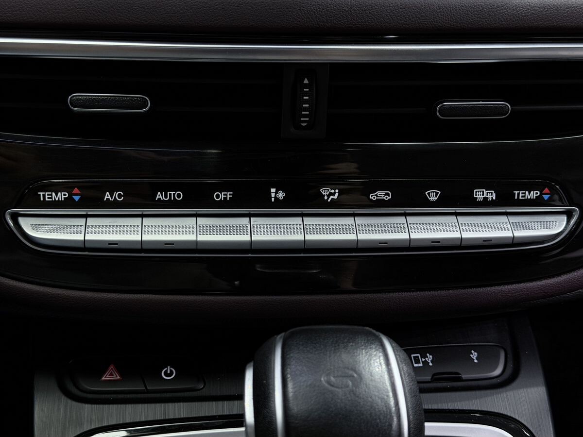 GAC Trumpchi M6 Pro 2022 - фото автомобиля